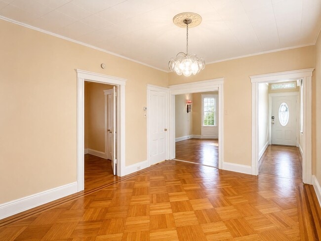 Photo - 26 W 35th St Unidad 1