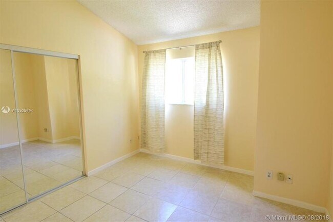 Photo - 3457 NW 44th St Unit 203