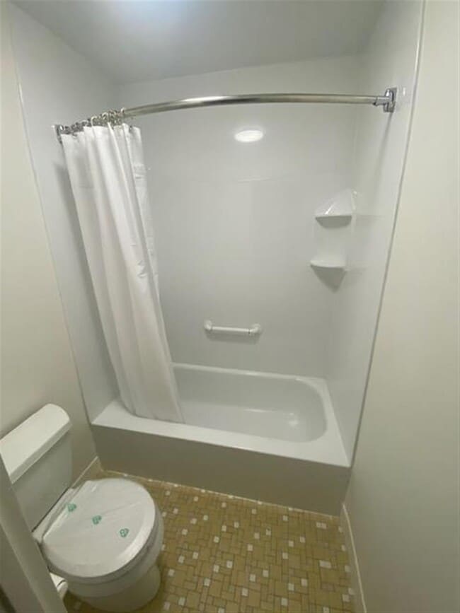 Photo - 454 Broadway Unit 3