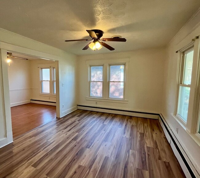 Photo - Two bedroom in Alton