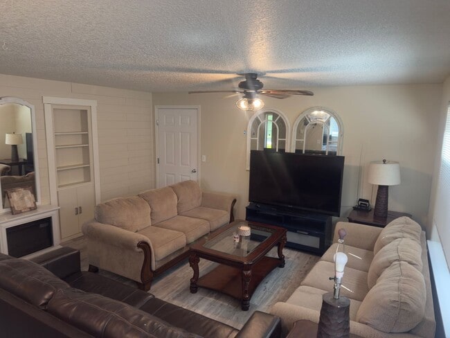 Photo - Desirable Orchard Lair Neighborhood