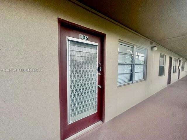Photo - 850 SW 133rd Terrace Unidad 106B