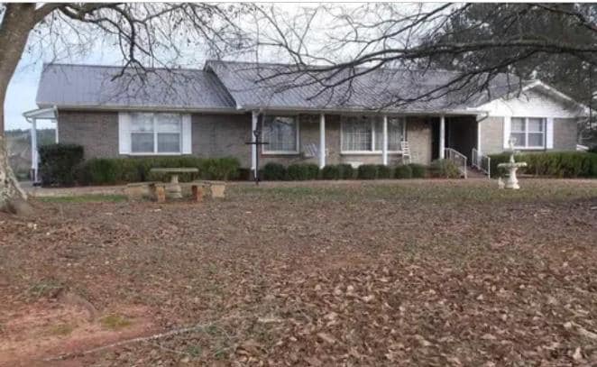 Photo - 2650 Highway 77