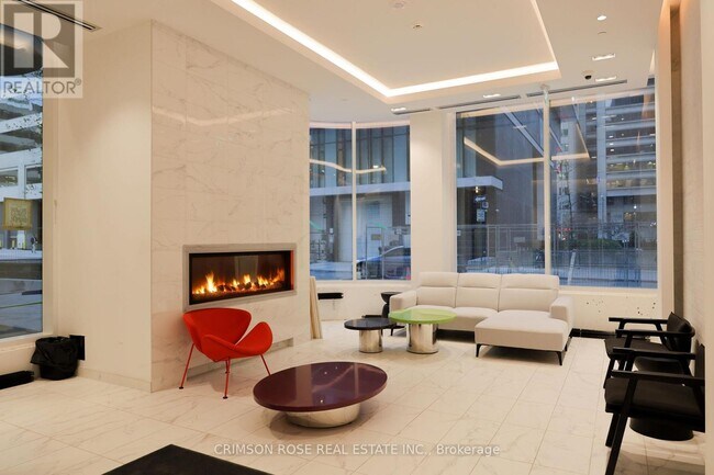 Photo - 238 Simcoe St Unit 904