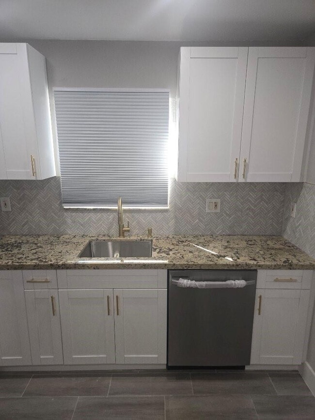 Photo - 7531 Polk St