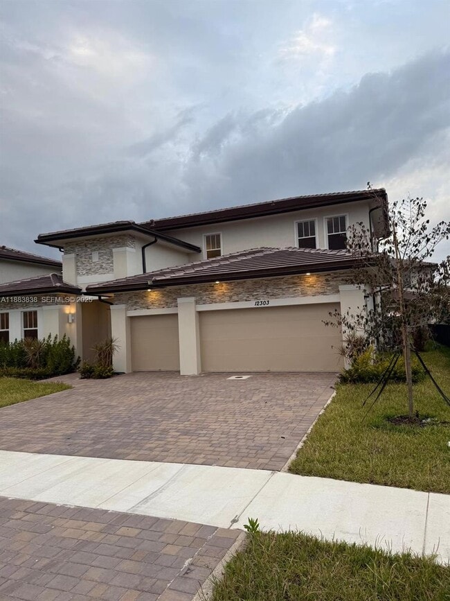 Photo - 12303 SW 44th St