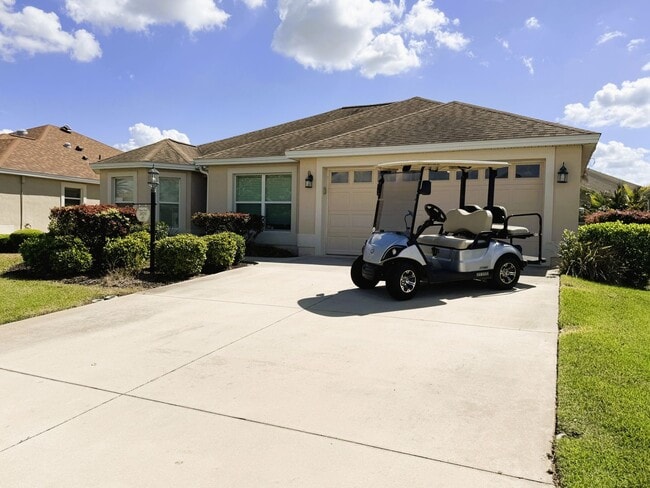 Building Photo - Fully Furnished 3/2 in beautiful Villages Community