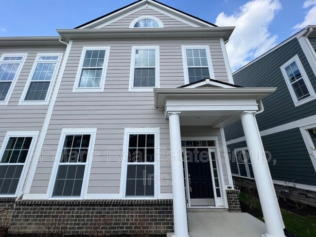 Building Photo - 561 Steinbeck Pl