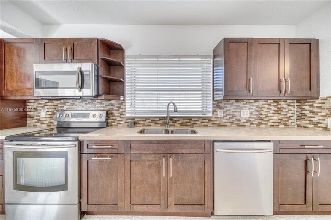 Photo - 4136 SW 14th St