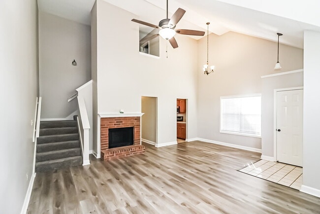 Photo - 9587 Chi Chi Ln