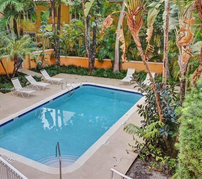 Photo - 1 Alhambra Cir Unit 203