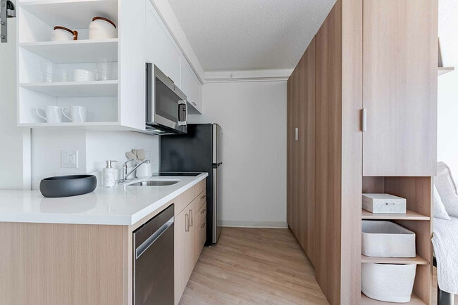 Building Photo - Tower701 - Furnished Studios