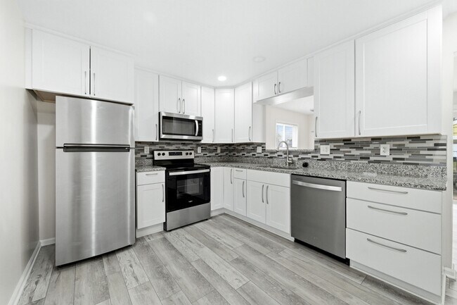 Photo - 22546 Ira Blvd