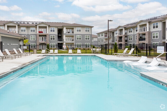 Pool - Jefferson Landing