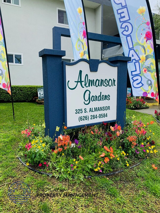 Photo - 325 S. Almansor