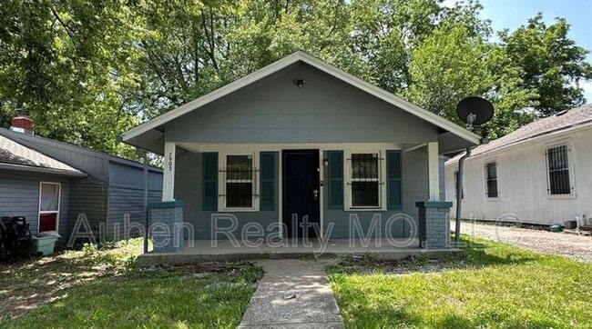 Building Photo - 2905 E 61st St