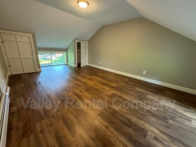 Photo - 190 Russell St