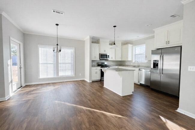 Photo - 514 Ridgeland Rd