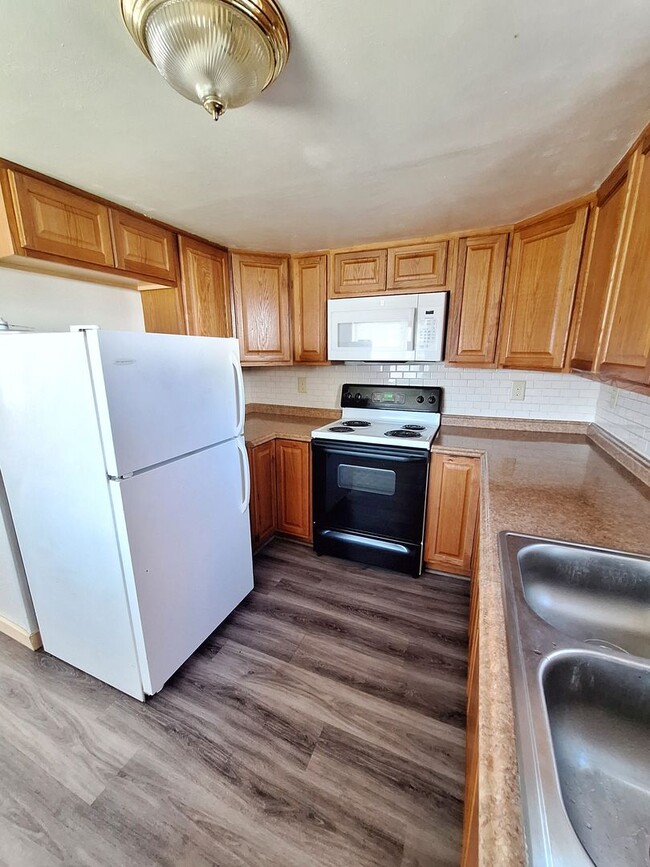 Photo - 2 Bed 1 Bath