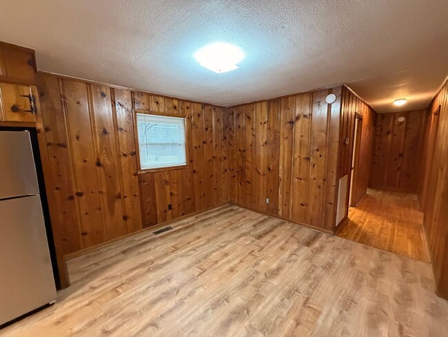 Photo - Charming 3 Bed 1 Bath Home in Woodbury