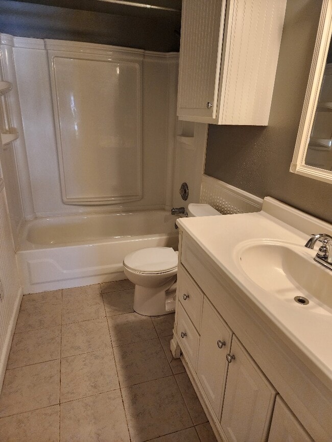 Photo - 4906 Yorkshire Dr