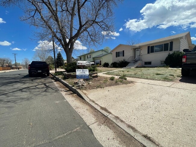Photo - 3113 De Cortez St