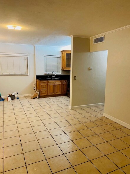 Photo - 1301 N 12th Ct Unit 12A