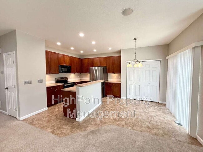 Photo - 12113 Hannibal St