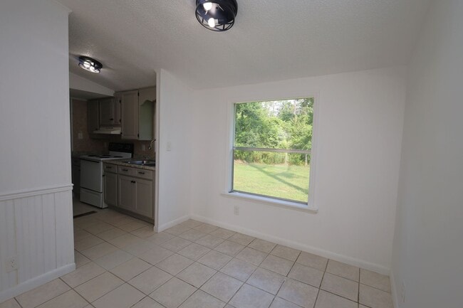 Photo - 808 Penny Pl