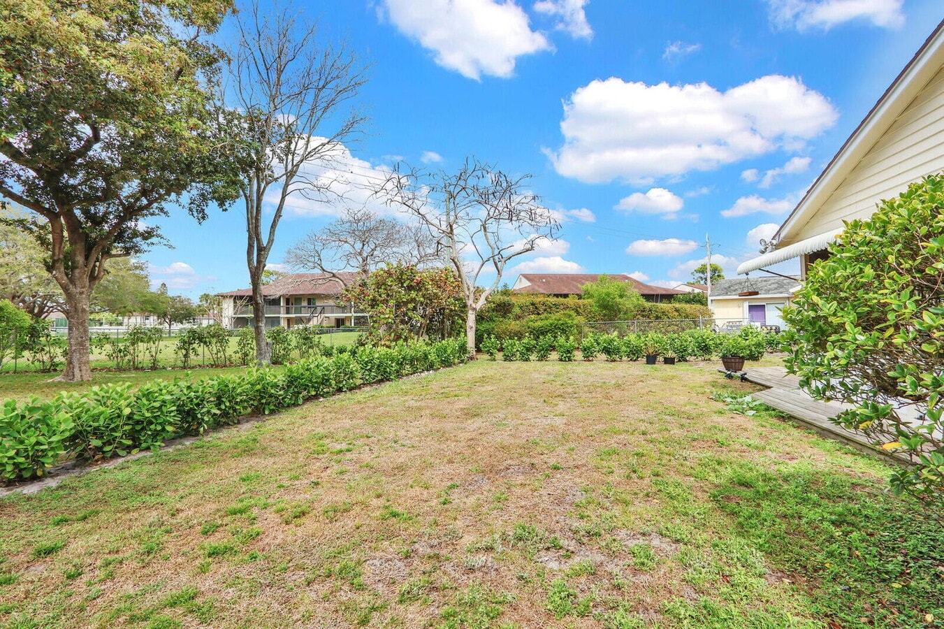 Photo - 129 Village Cir