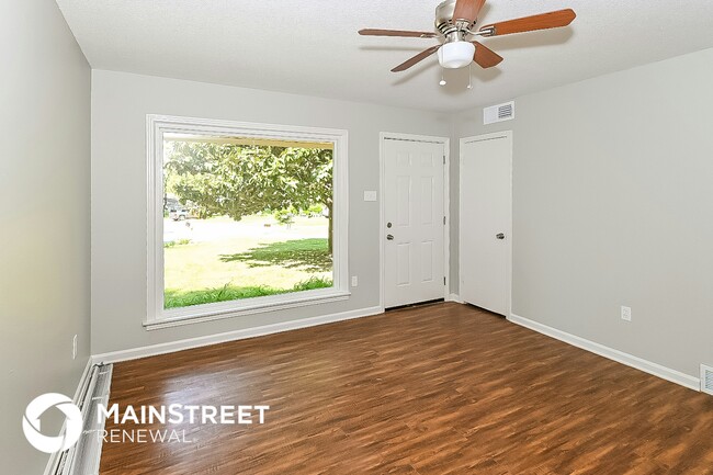 Photo - 8398 Hickory Cove