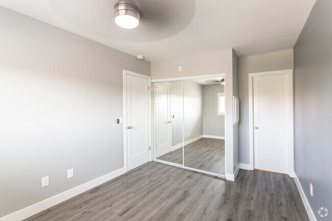 1HAB, 1BA - 550&nbsp;ft² - Sterling Terrace-City Heights Adjacent