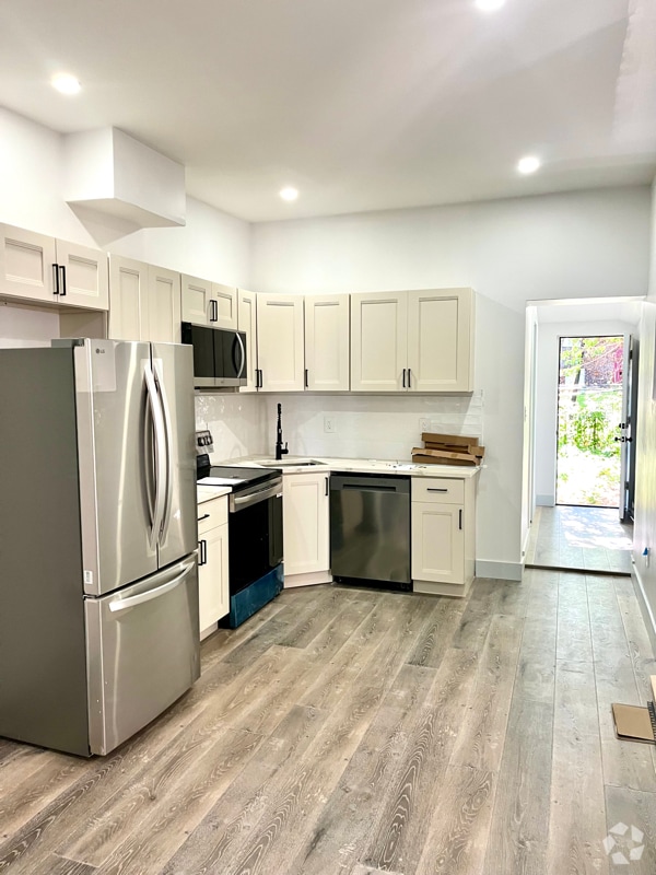 Building Photo - 1234 N 55th St Rental