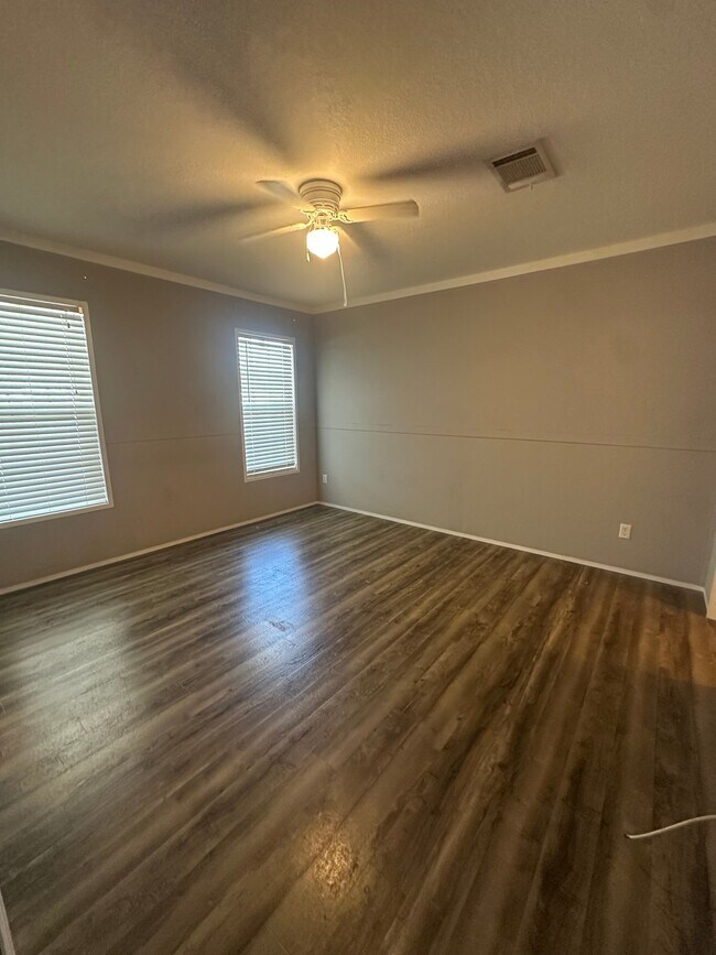 Photo - 8535 Mathews Rd