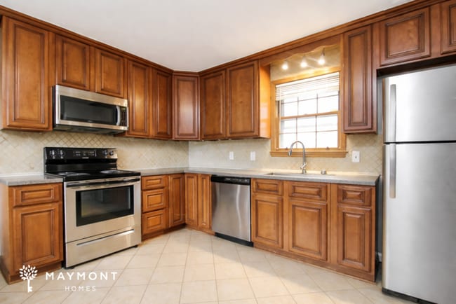 Photo - 300 Quail Hills Dr