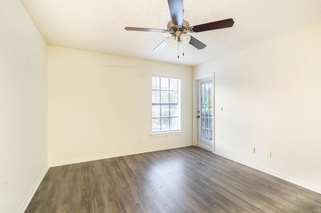 Brookside Manor Apartments