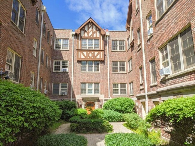 Building Photo - 2 bedroom in Evanston IL 60201 Unit 56-3N Rental