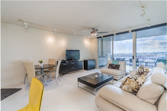 Photo - Furnished 1 Bed 1 Bath at Honolulu Park Place