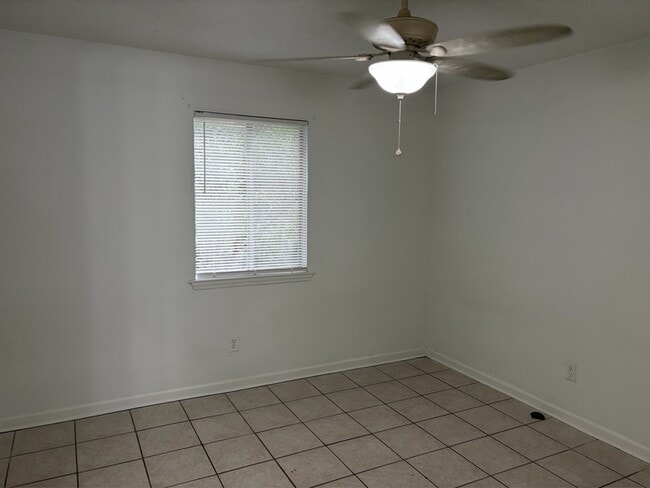 Photo - 207 Lovelace Dr Unit 5