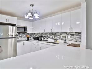 Photo - 2301 Collins Ave Unit 311