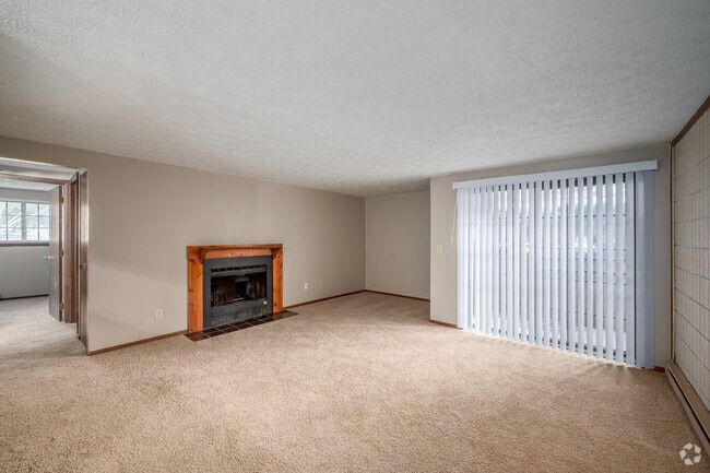 2BR, 1BA - 750SF - Living Room