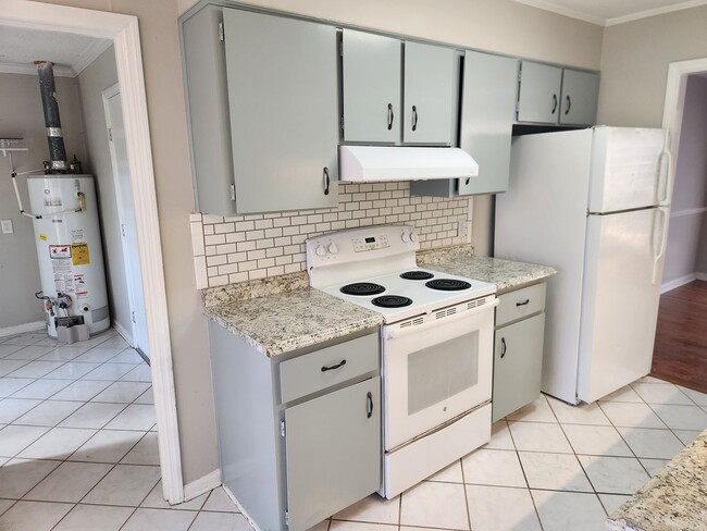 Photo - **Available in February " Charming 3 Bedroom 2 Bath Home in Georgetown!