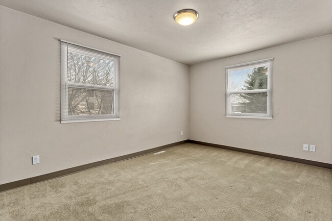 Photo - 2627 N Helen St