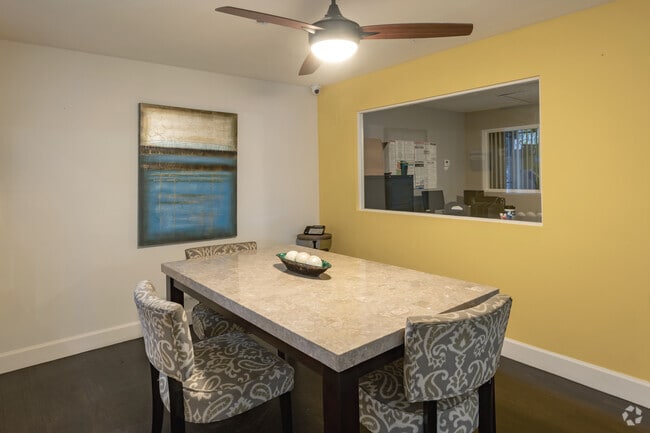 Salón de conferencias - Spinnaker Landing Apartments