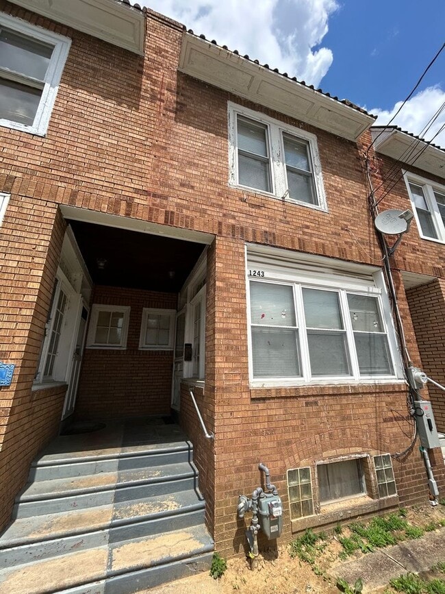Photo - 1243 Dayton St
