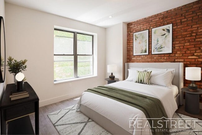 Photo - Gorgeous Spacious 3 Bedroom in Prime Crown Heights Unidad 2D