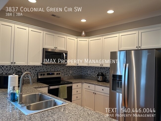 Photo - 3837 Colonial Green Cir SW