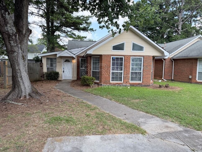 Building Photo - 2140 Meadowview Ct SE Unit A