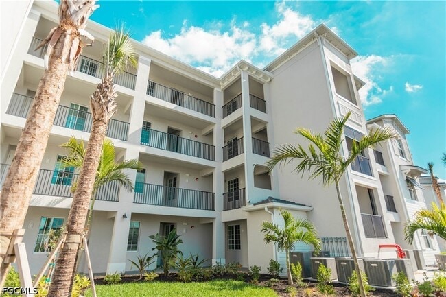 Building Photo - 15375 Grn Acrs Ave Unit 2214