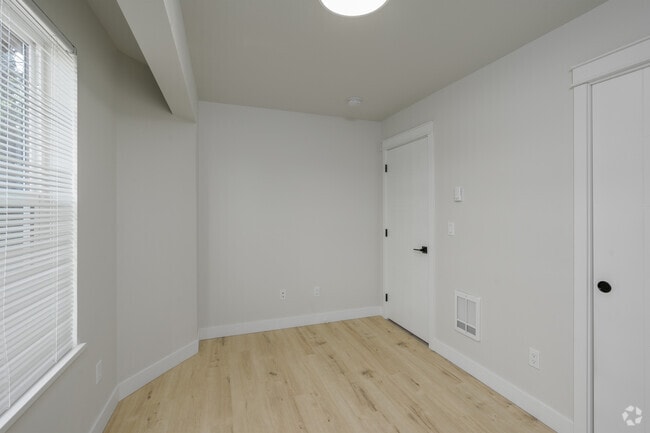 4BR - 2.5BA - Bedroom
